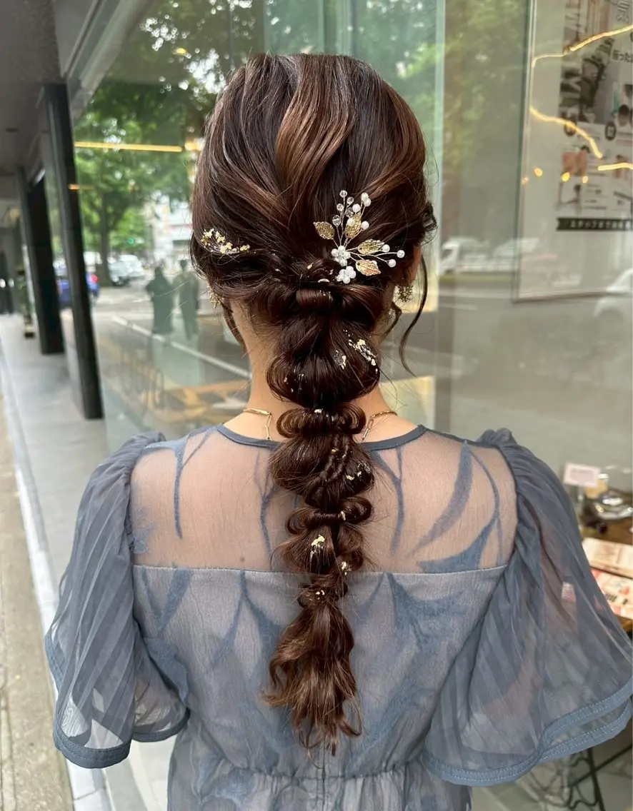 ロング ヘアアレンジ MINAMl 🌿のヘアスタイル