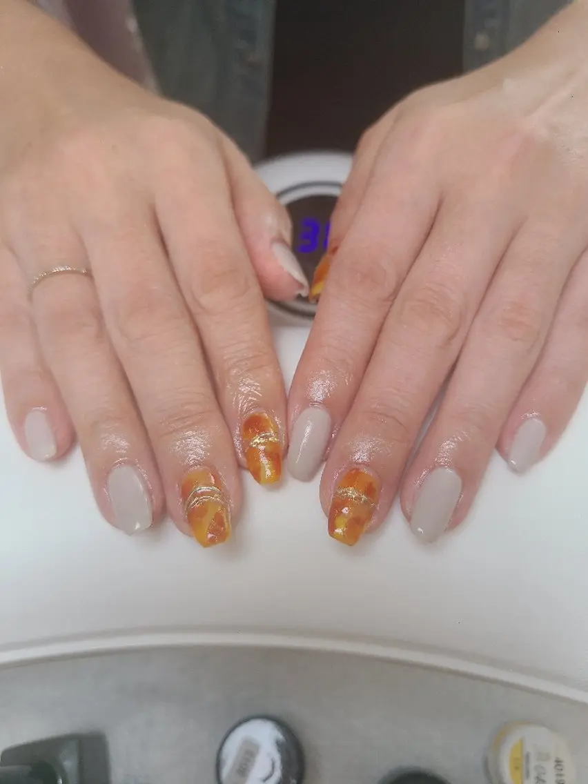 ネイル アートネイル べっ甲ネイル ブラウン ジェルネイル ミラーネイル Nailroom3  古屋のネイルデザイン