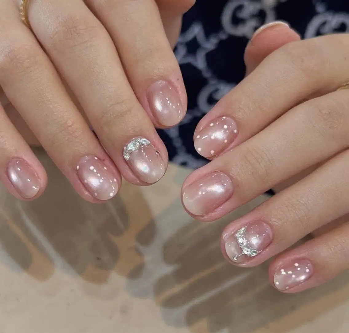 ネイル ハンドネイル moon nailsのネイルデザイン