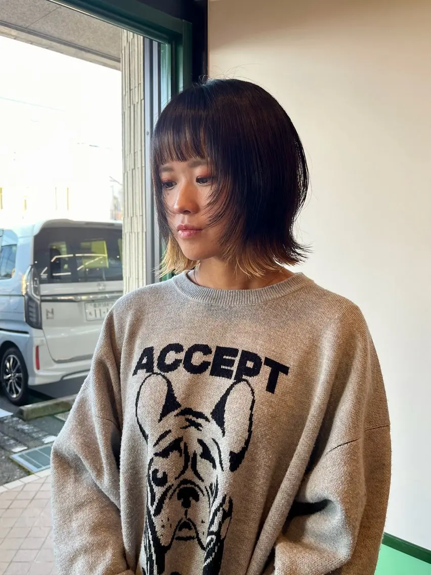 ミディアム ボブレイヤー ボブ レイヤーカット ウルフカット LOBBY HIMERIのヘアスタイル