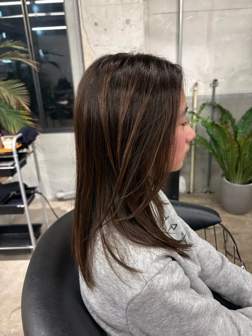 ミディアム 佐久間 萌のヘアスタイル