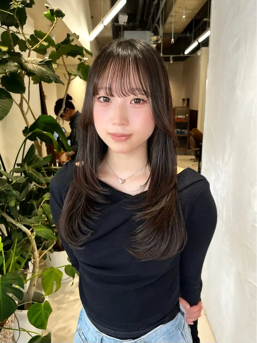ミディアム カラー レイヤーカット カット ヘアカラー トリートメント レイヤーカット/ブラ ウンカラー/河野凜のヘアスタイル