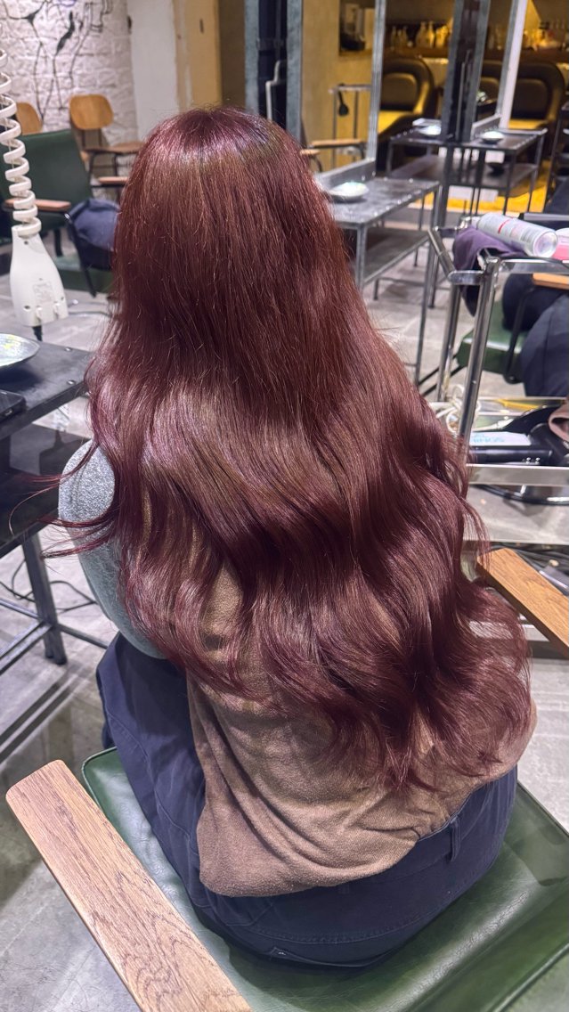 ロング ヘアカラー トリートメント UMM 【れいな】のヘアスタイル