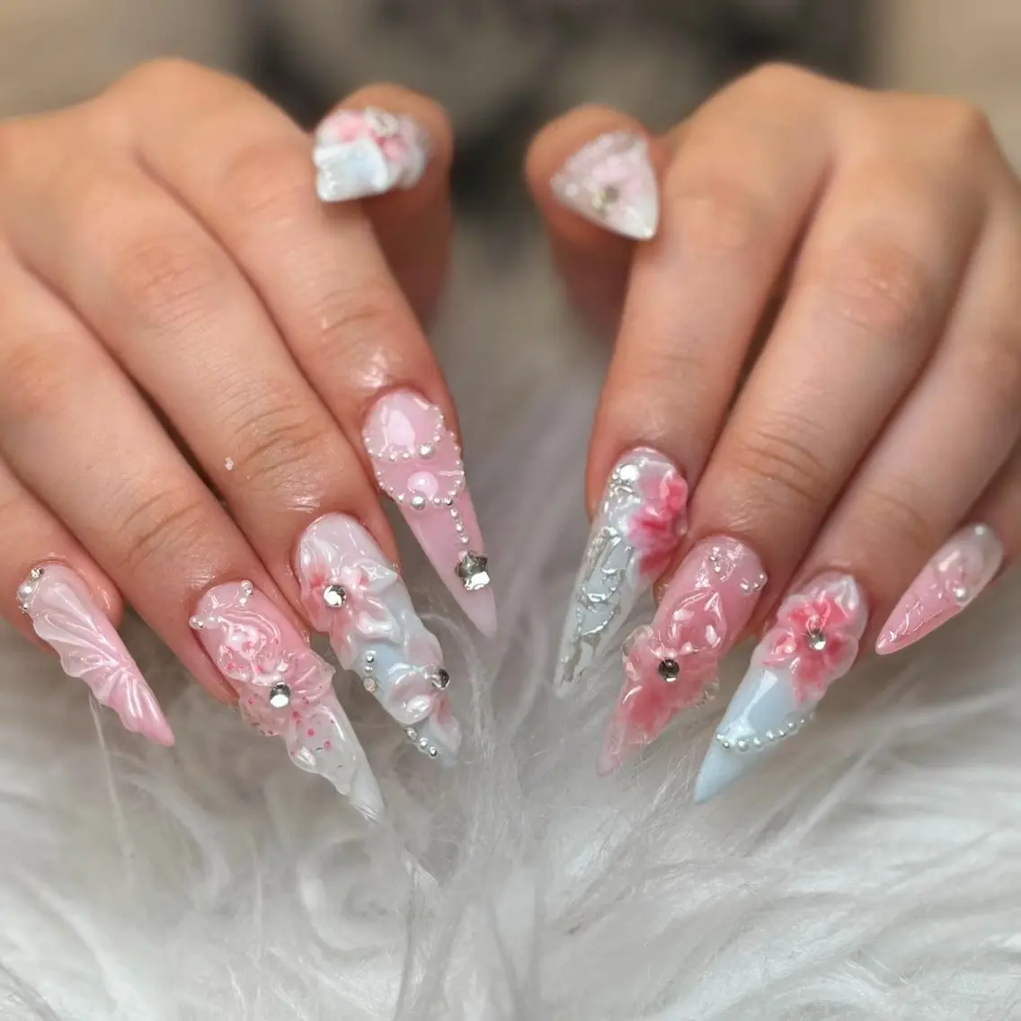 ネイル アートネイル 成人式 ジェルネイル ニュアンスネイル 夏ネイル ハンドネイル Jenn Nail Salonのネイルデザイン