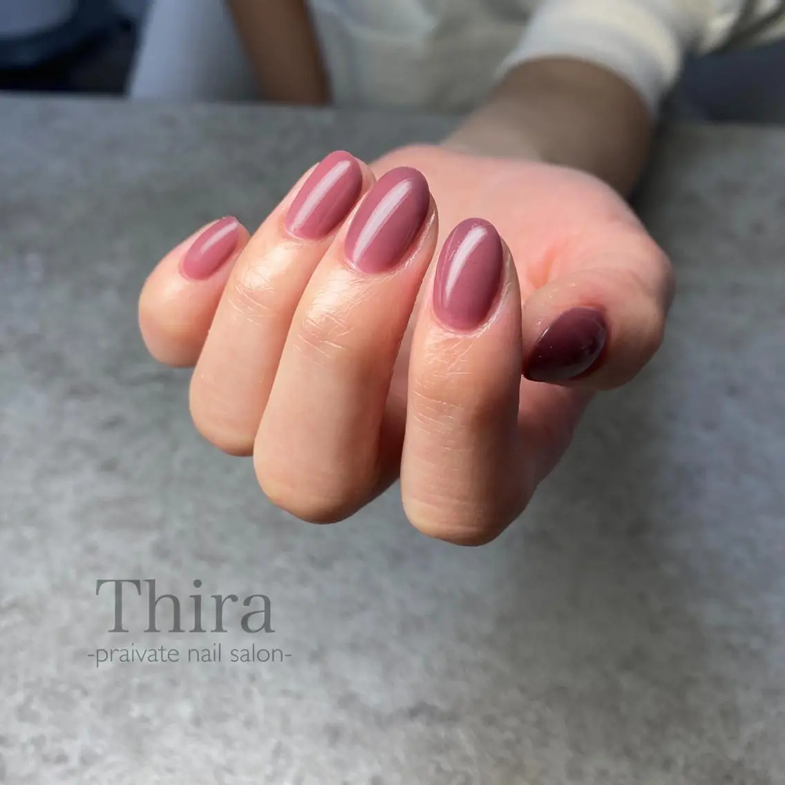 ご新規様限定☆他店オフ込みジェルネイルワンカラー、ラメグラデーション　Instagramメンション割で更に500円オフ！の写真