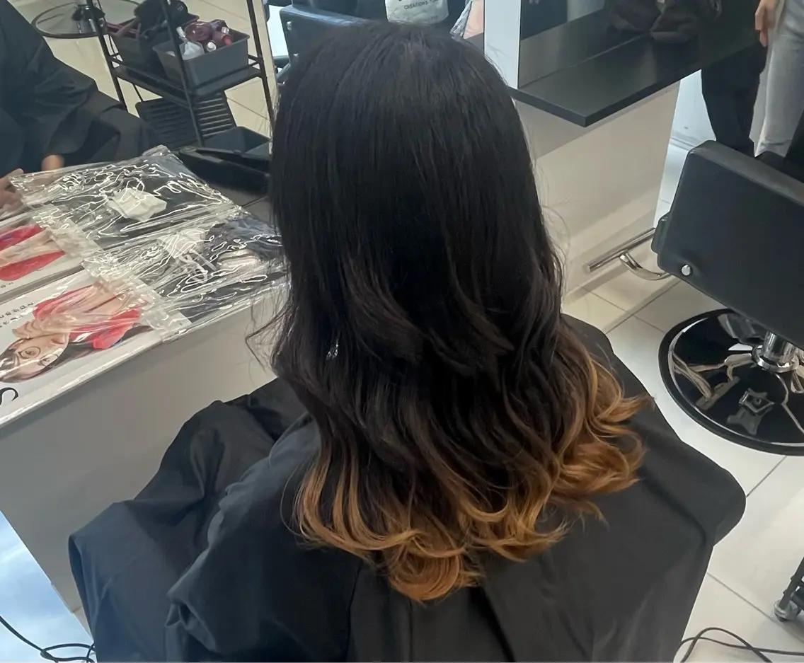 ミディアム カラー ブリーチ グラデーションカラー ⭐️無料！カット モデル募集⭐️夕貴のヘアスタイル