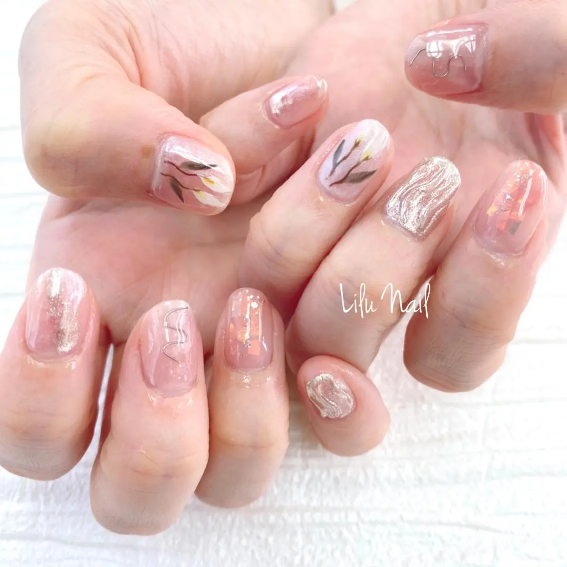 ネイル ニュアンスネイル モチの良さ◉ フィルインネイル♡のネイルデザイン