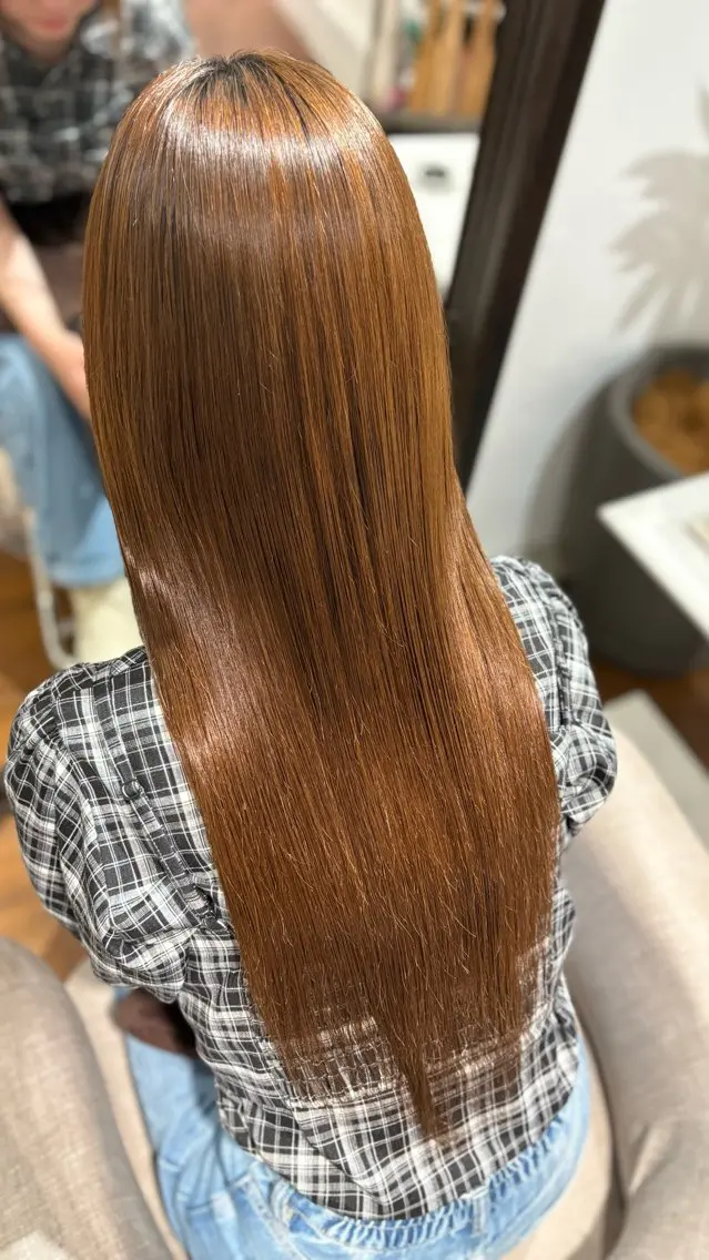 ロング 縮毛矯正 岡本 愛梨のヘアスタイル