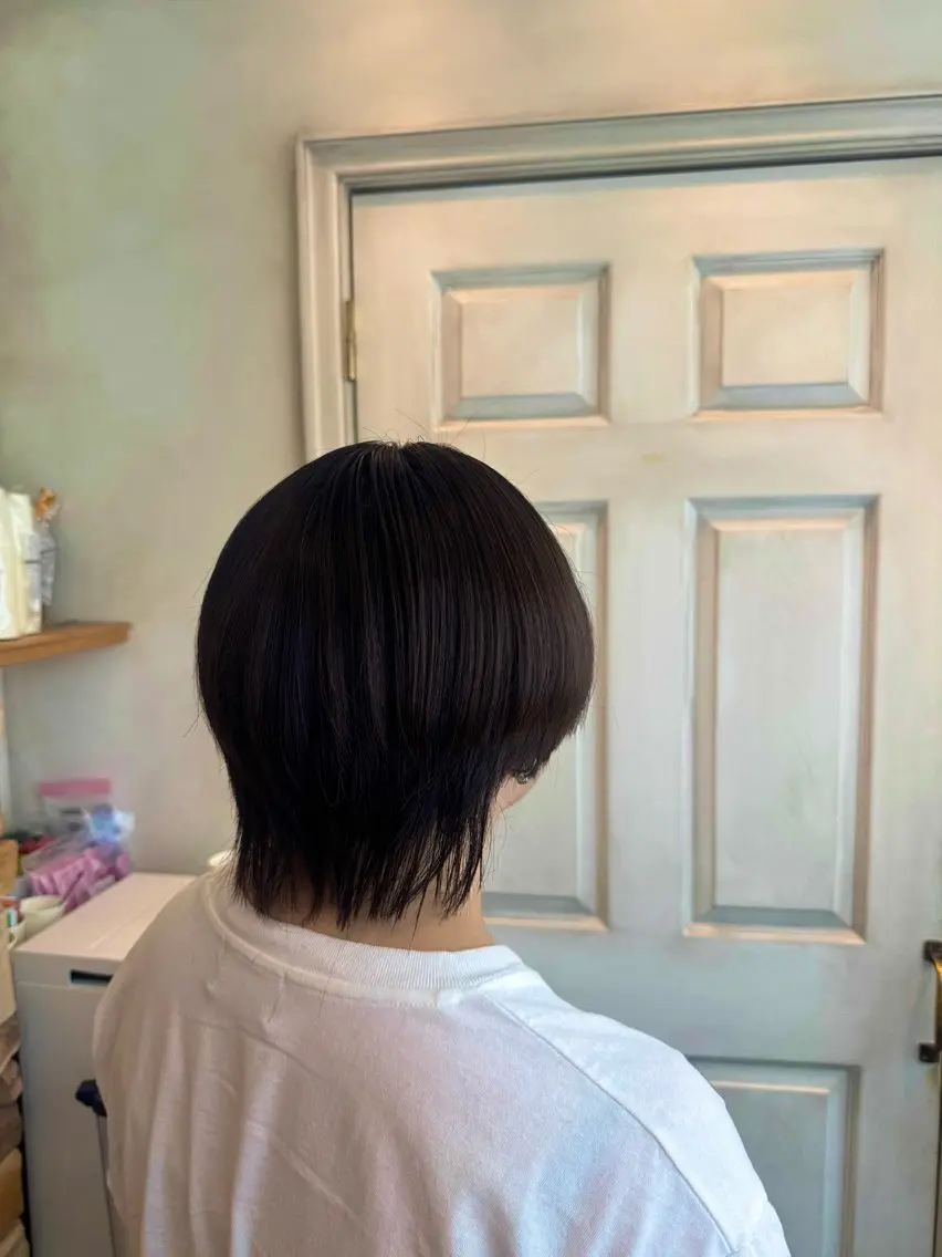 ショート ショートヘア ウルフカット カット ヘアカラー 透明感カラー💜 モテ髪 空陽💙のヘアスタイル