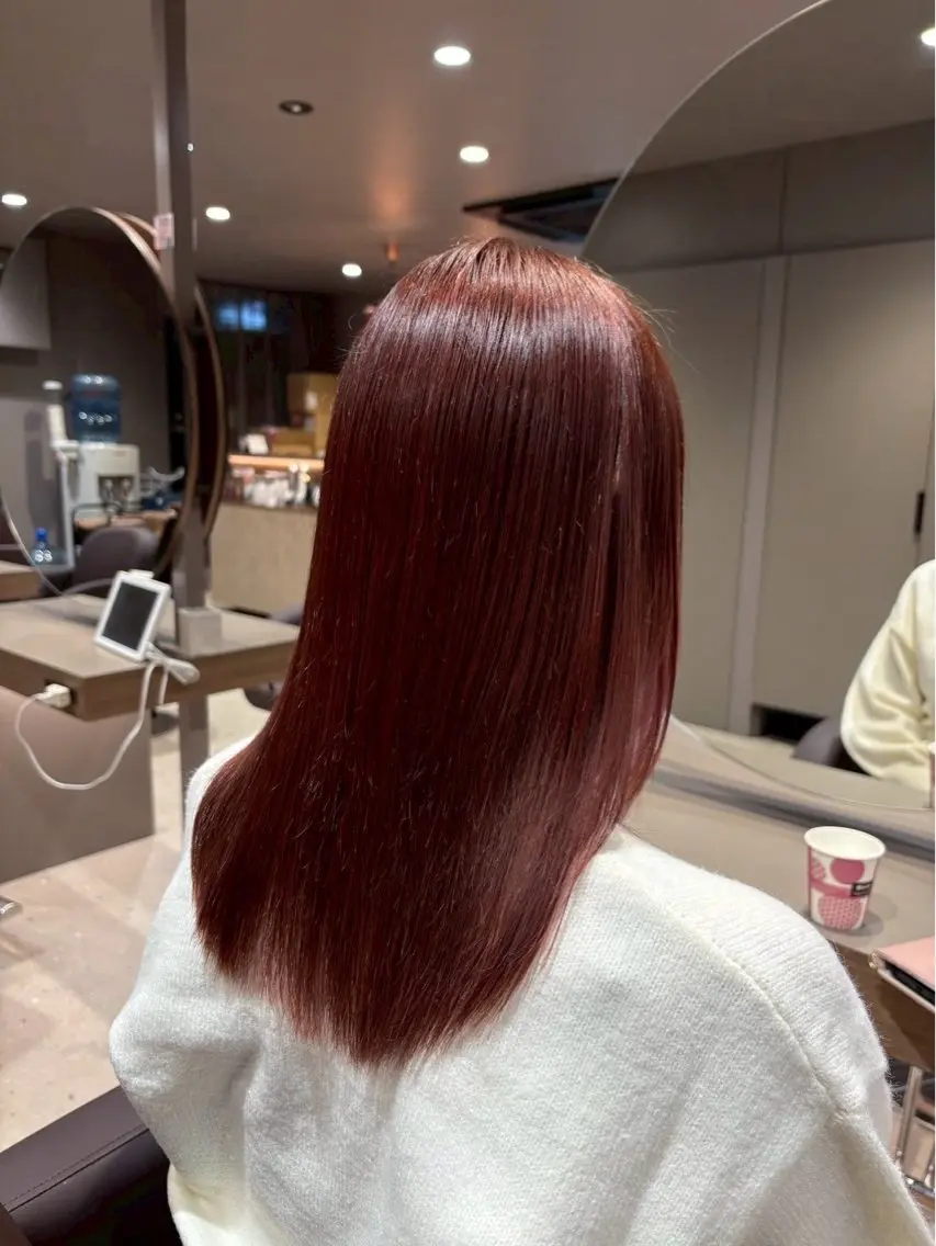 ロング 津田 佳稟のヘアスタイル