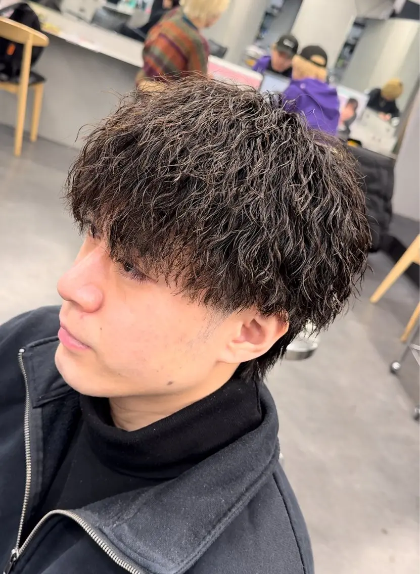 パーマ メンズ カット パーマ トリートメント fifth リュウセイのヘアスタイル