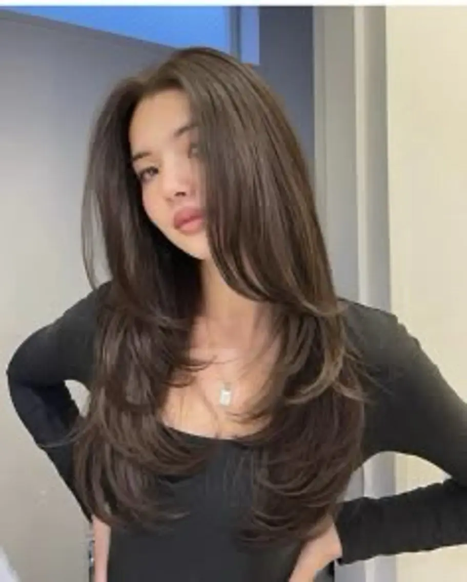 セミロング カット ヘアカラー トリートメント 🦋韓国風レイヤー/ 艶髪矯正🦋凛太郎のヘアスタイル