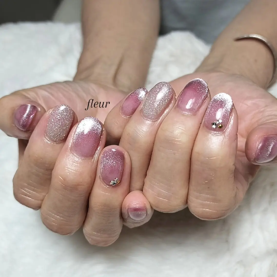 ネイル フレンチネイル グラデーション マグネットネイル マグネットフレンチ 斉藤 恵美のネイルデザイン