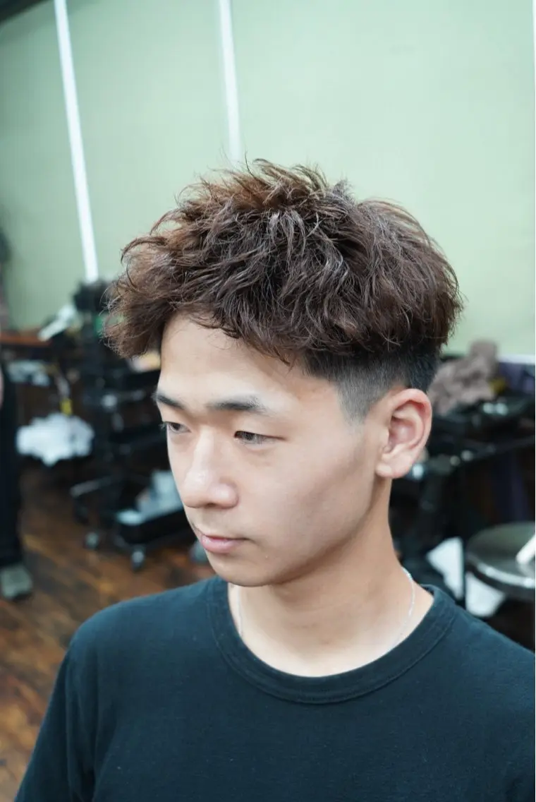 ショート カラー パーマ ブラウンカラー カット パーマ 【メンズ特化】　倉山 和樹のヘアスタイル