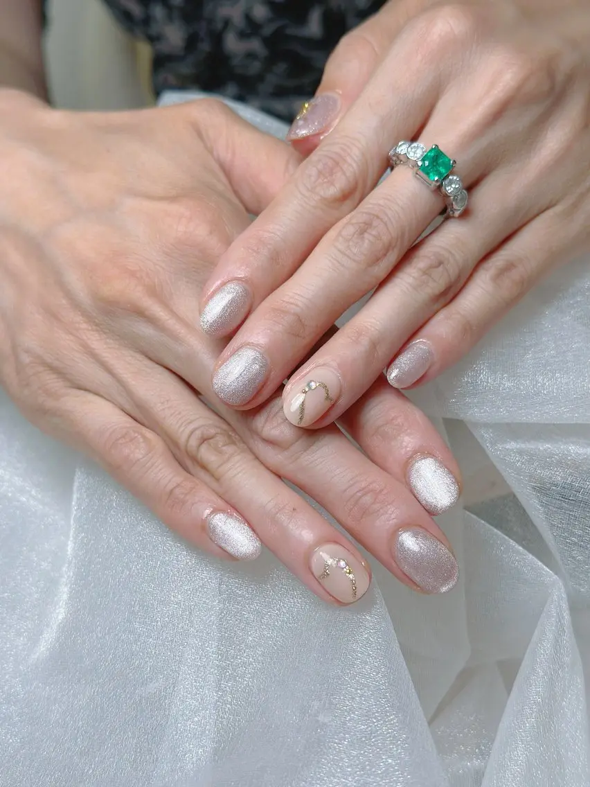 ネイル シンプルネイル ハンドネイル Maggie nailクロのネイルデザイン