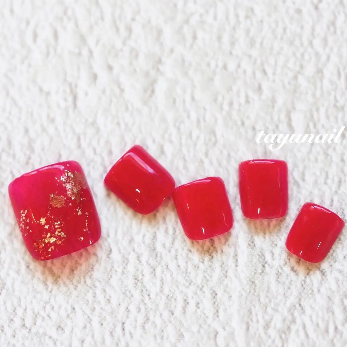 ネイル アートネイル ブルー フットネイル ジェルネイル ワンカラーネイル ネイルサロン 【たゆnail】のネイルデザイン