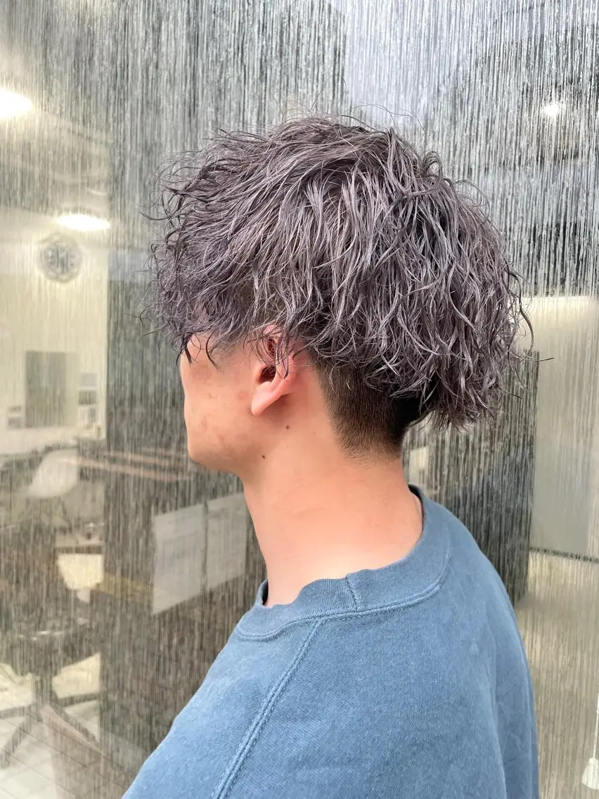 ショート カラー パーマ メンズ メンズパーマ シルバー 齋藤成/ ECLAT HAIRのヘアスタイル
