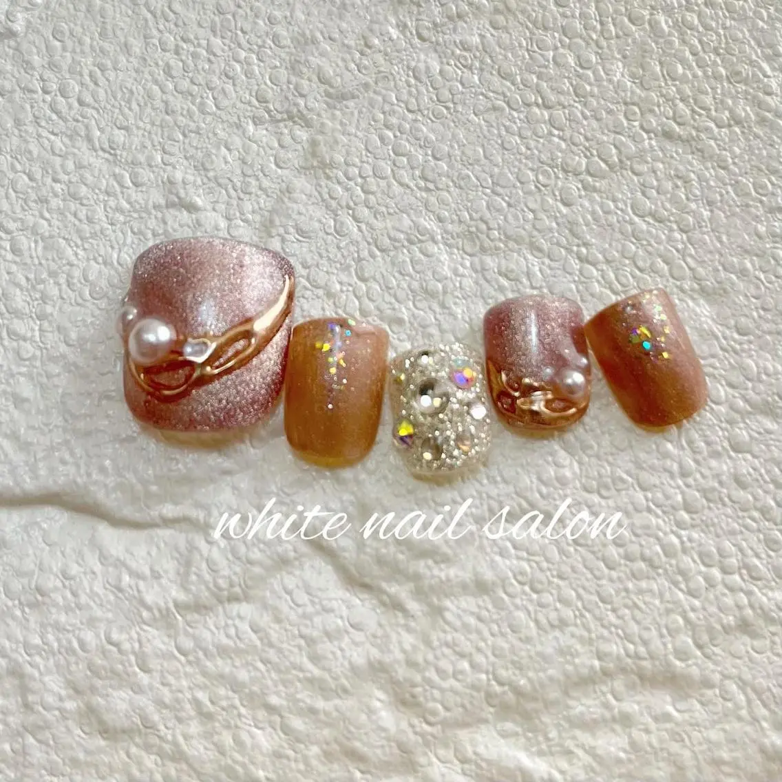 ネイル フットネイル ジェルネイル ハードジェル ラメ(グリッター) 持ち込み フットネイル white nail salonのネイルデザイン
