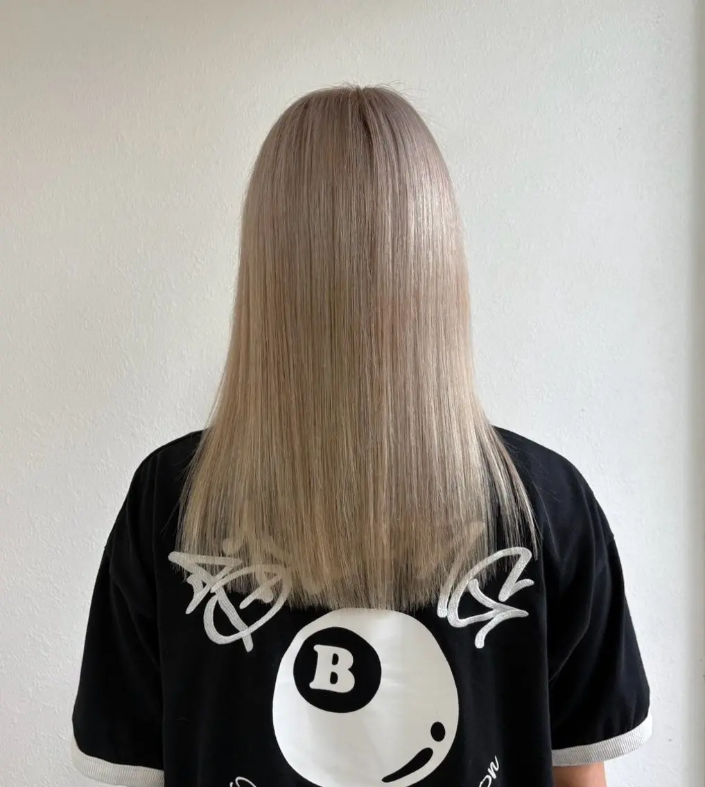 カラー 【アクイール】下村 天音のヘアスタイル