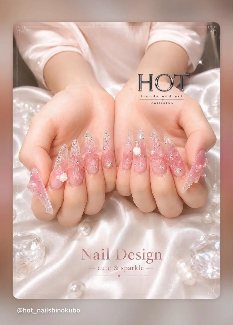 ネイル アートネイル オーロラネイル クリアネイル 長さ出し フレンチネイル ハンドネイル HOT Nail Salonのネイルデザイン
