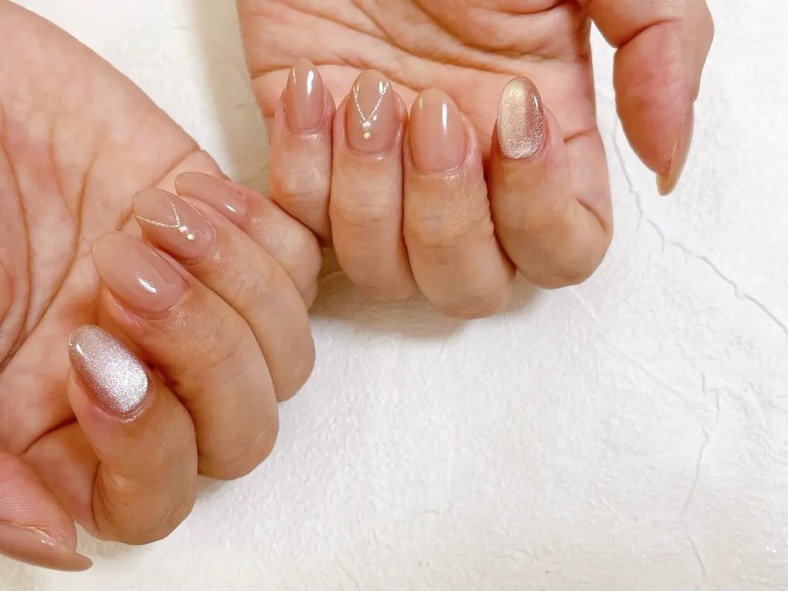 ネイル オーロラネイル フットネイル フレンチネイル ジェルネイル 韓国ネイル ハンドネイル mogunail &blowのネイルデザイン