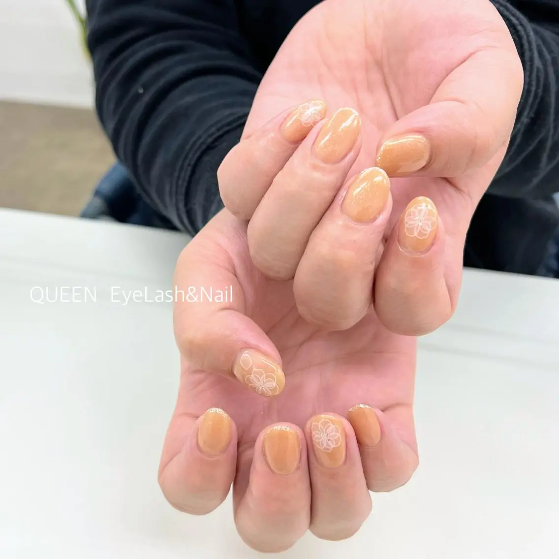 ミディアム ネイル Bloom Nailのネイルデザイン