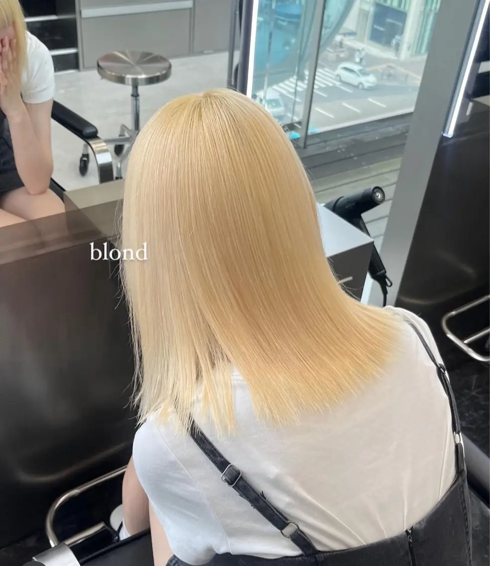 ミディアム カラー パーマ ヘアカラー トリートメント ヘアセット ハイトーン/透明感 髪質改善/rinaのヘアスタイル