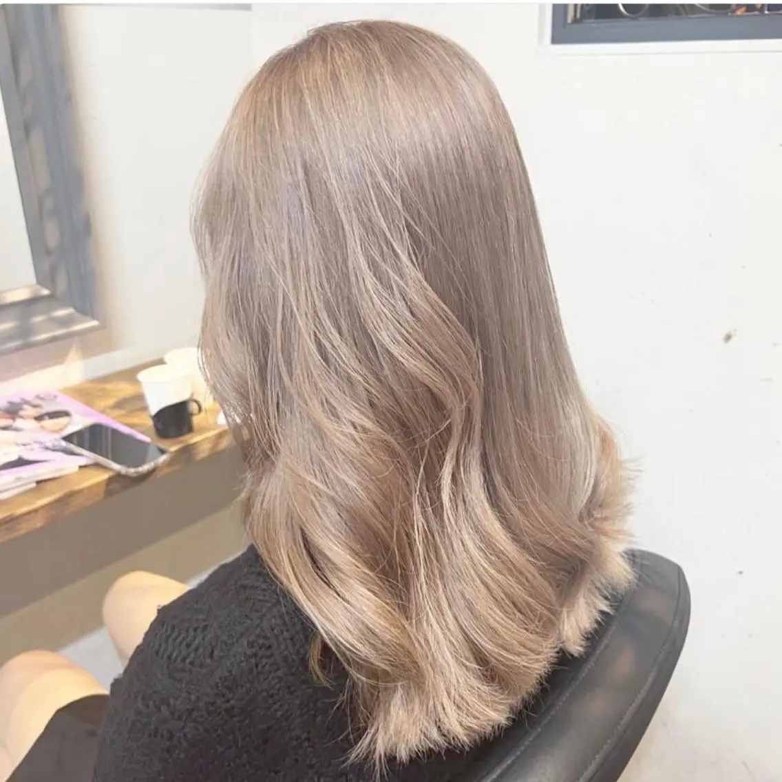 セミロング カラー ヘアアレンジ 🤍透明感カラー︎ 🤍YUURI🤍のヘアスタイル