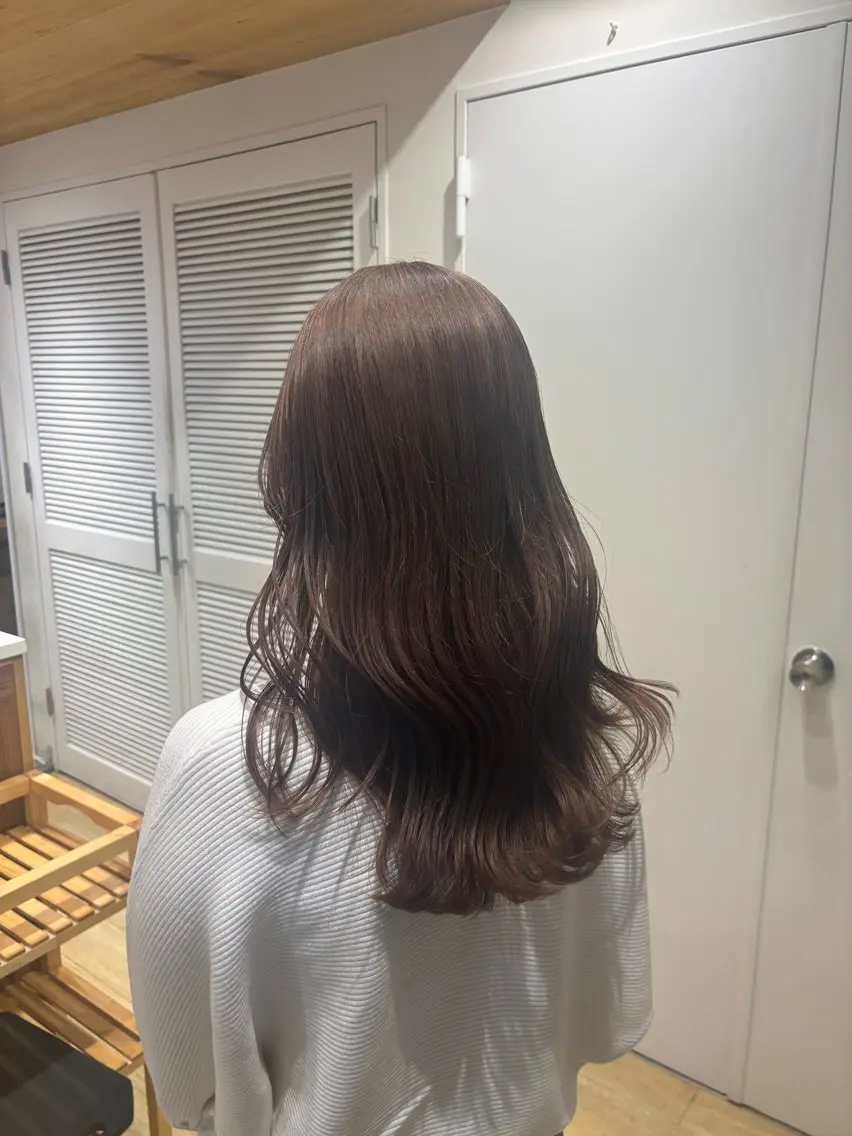 ロング カラー カット ヘアカラー トリートメント EIGHT新宿 新井彩斗のヘアスタイル