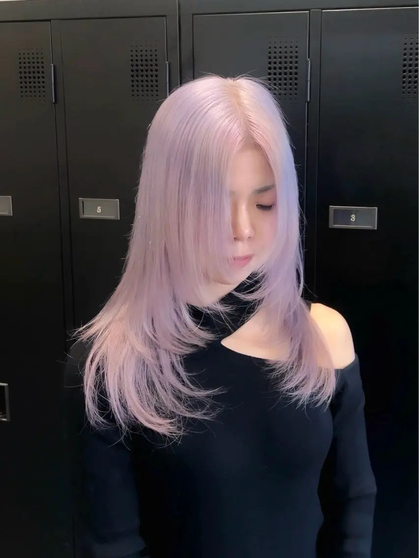 セミロング カット ヘアカラー トリートメント 🥀ハイトーン/三澤 歩夢のヘアスタイル