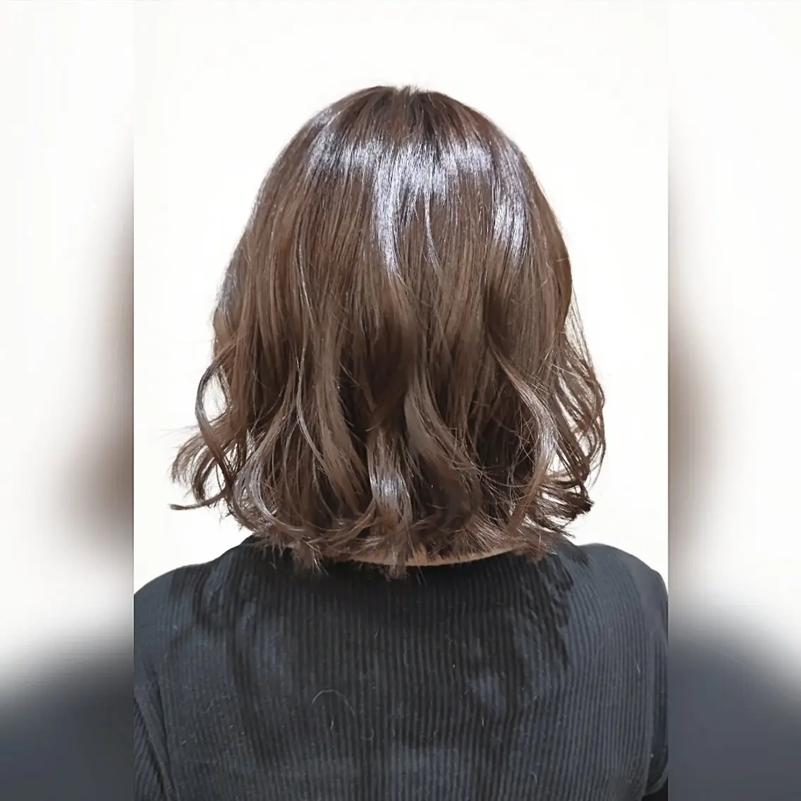 ショート カラー アッシュ ベージュカラー 💜Ayala 🌈SHIHO💜のヘアスタイル