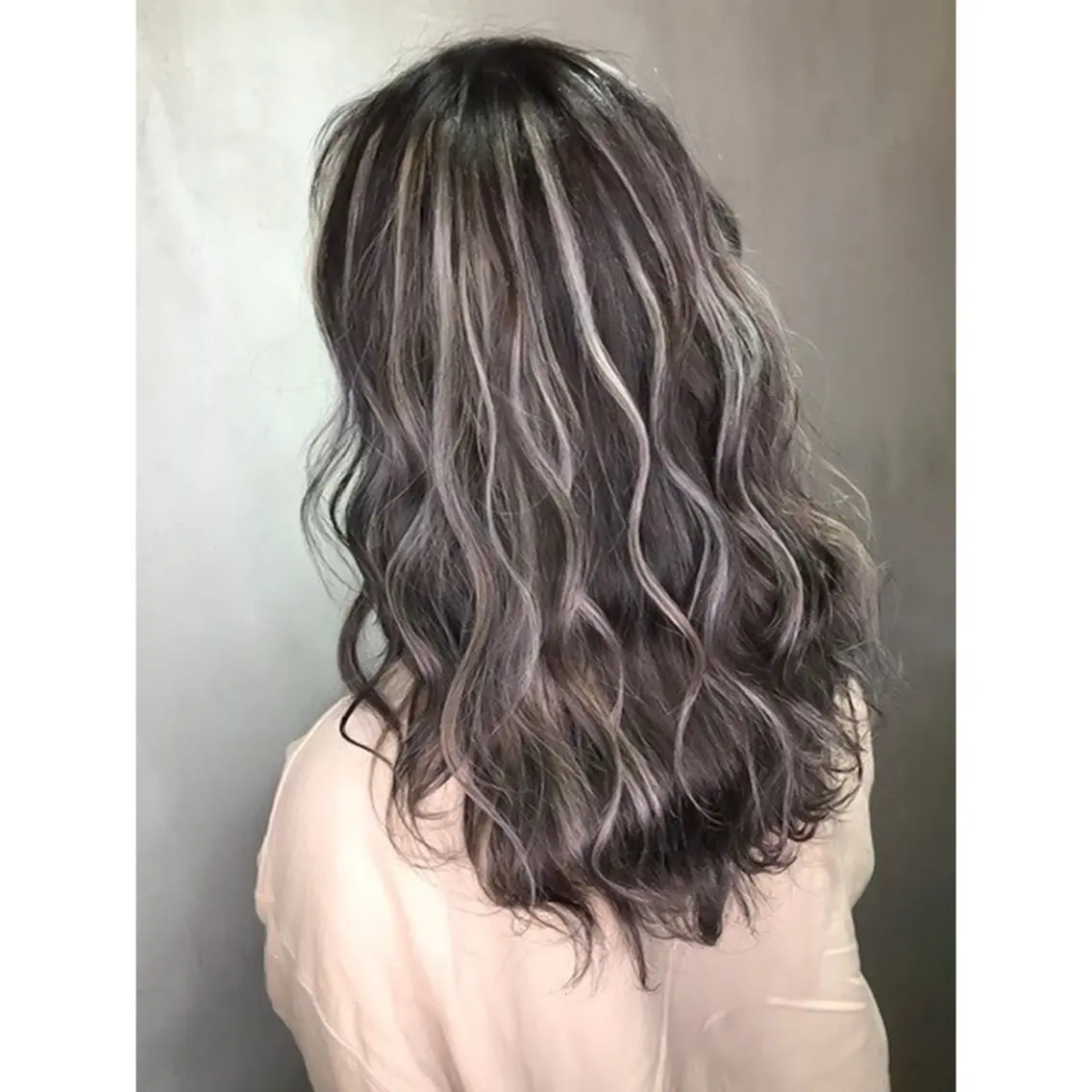 セミロング 和田  魁【トップ スタイリスト】のヘアスタイル