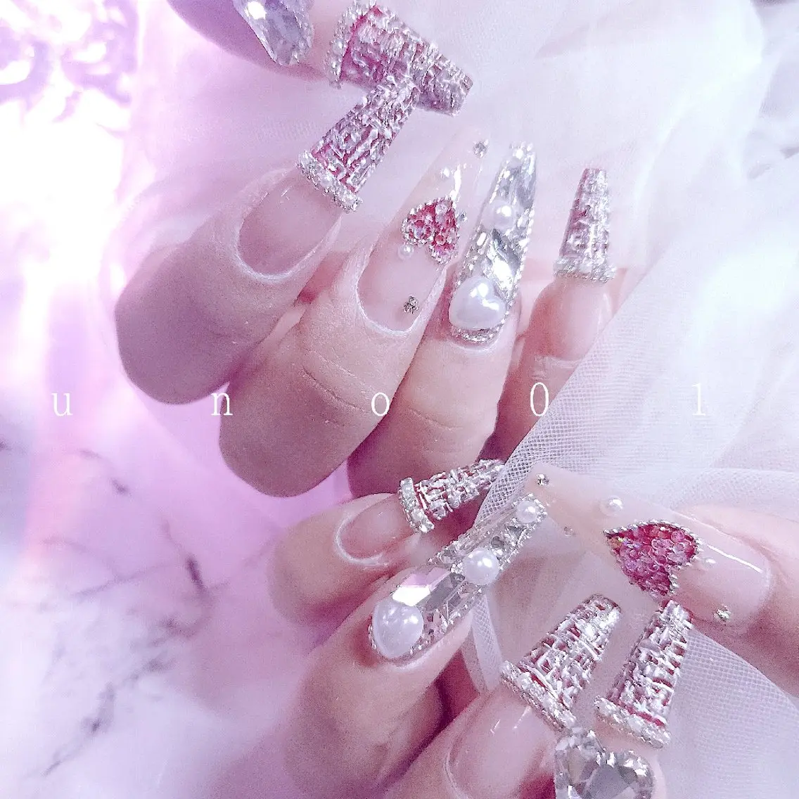 ネイル アートネイル ロングネイル ハンドネイル 梅田🦄中崎町🩵 u n o 0 1のネイルデザイン