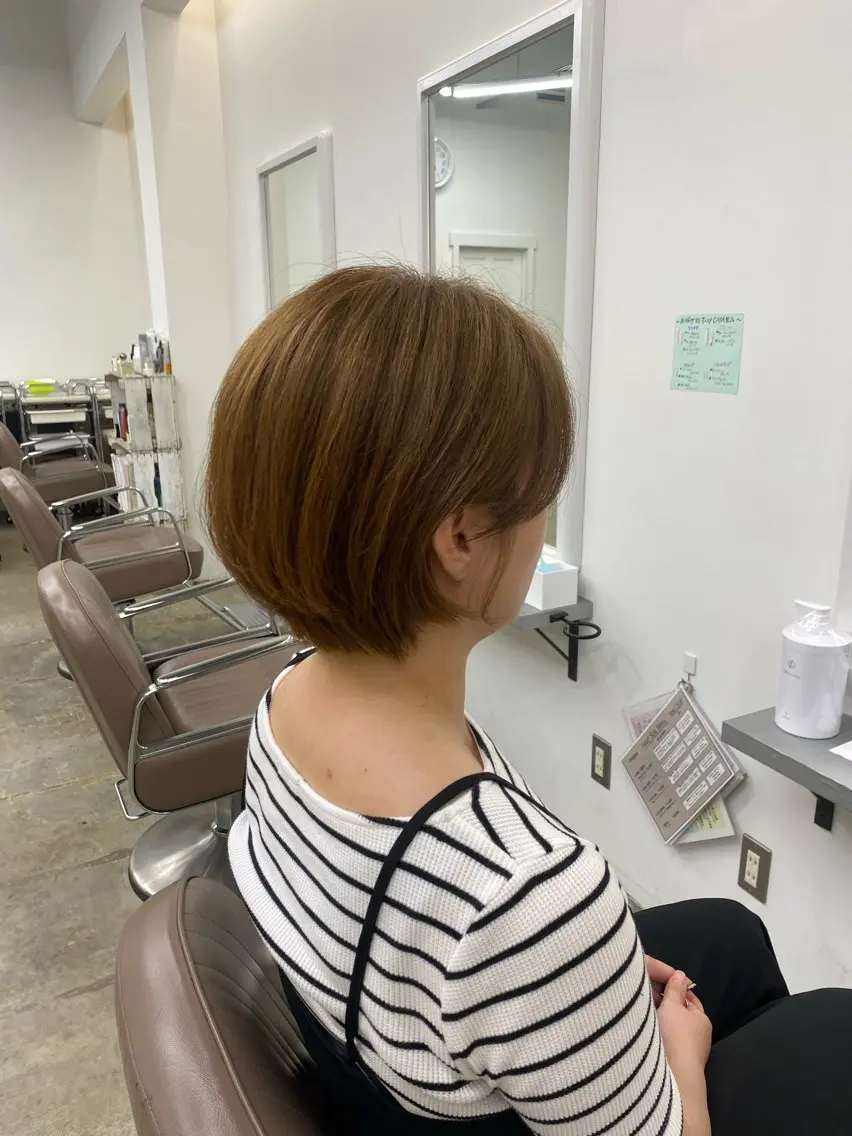 ショート 川角 しなのヘアスタイル