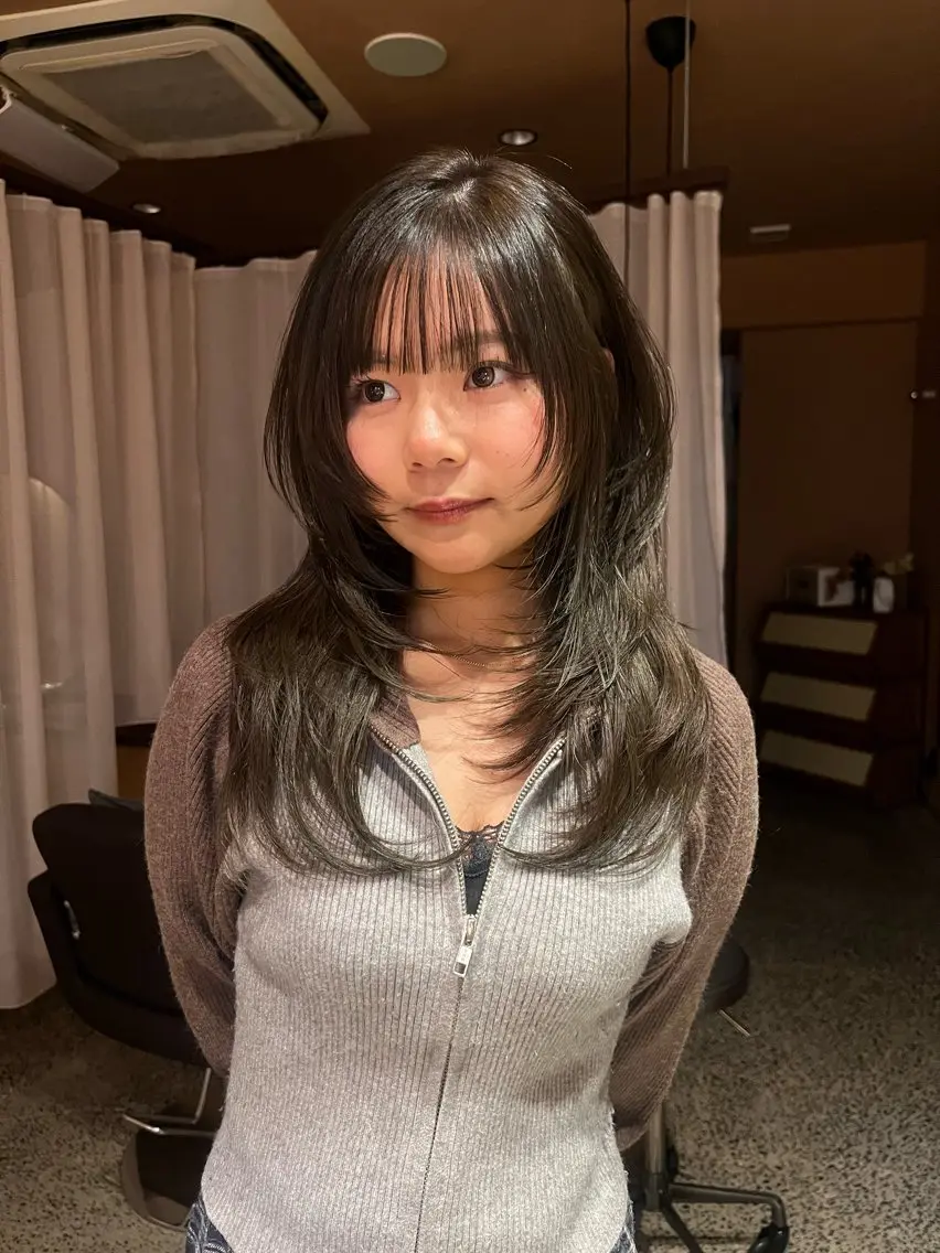 セミロング カット ヘアカラー 韓国レイヤー YOKE reinaのヘアスタイル