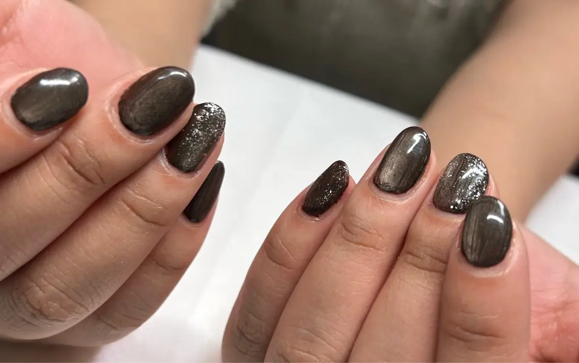 ネイル ラメ(グリッター) マグネットネイル Bell Nailのネイルデザイン
