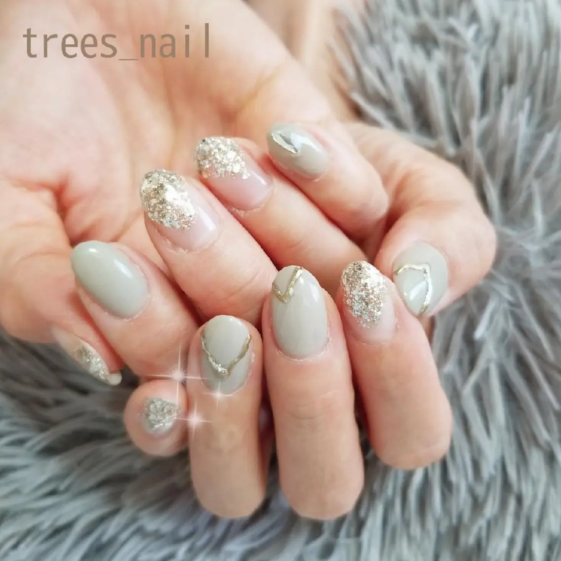 ネイル ジェルネイル ラメ(グリッター) ミラーネイル パラジェル ぷっくりネイル ハンドネイル フットネイル trees_ nailのネイルデザイン
