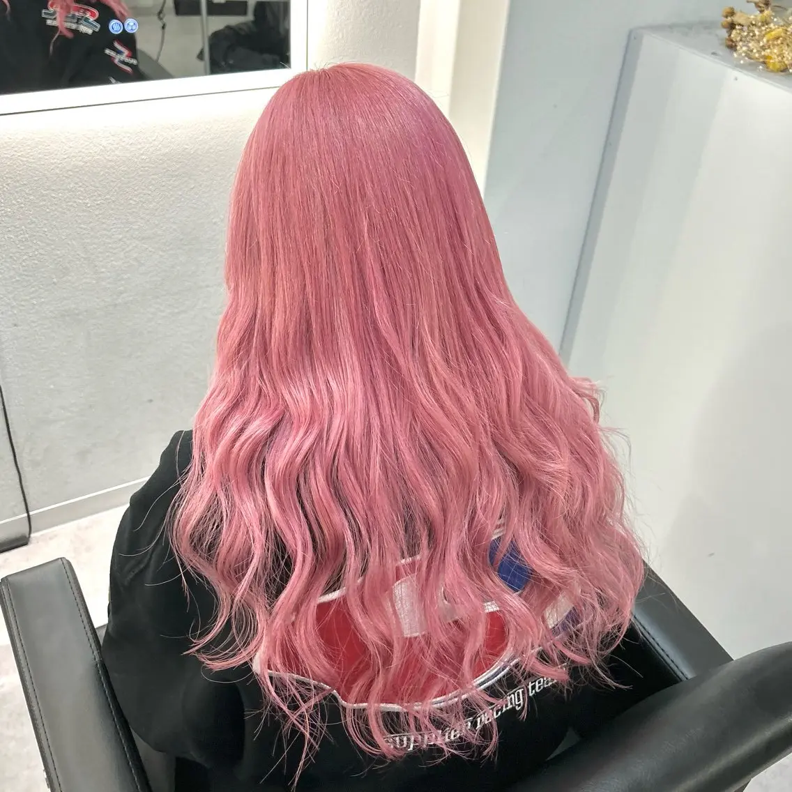 ロング カラー ベージュカラー ピンクカラー ピンクベージュ ヘアカラー トリートメント ブリーチ&エクステ 🥀ケアカラー特化のヘアスタイル