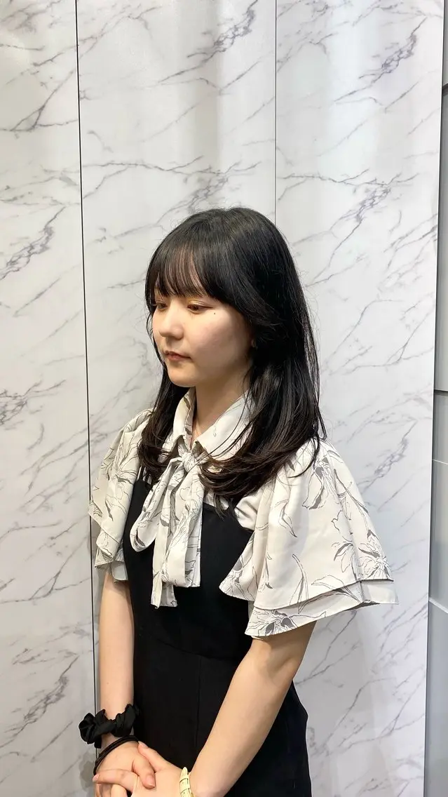 ロング マツザキ マナトのヘアスタイル
