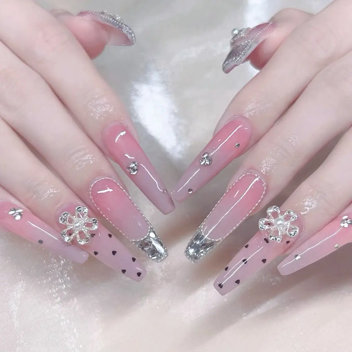 ネイル ハンドネイル ✨木にいる ネイル✨のネイルデザイン