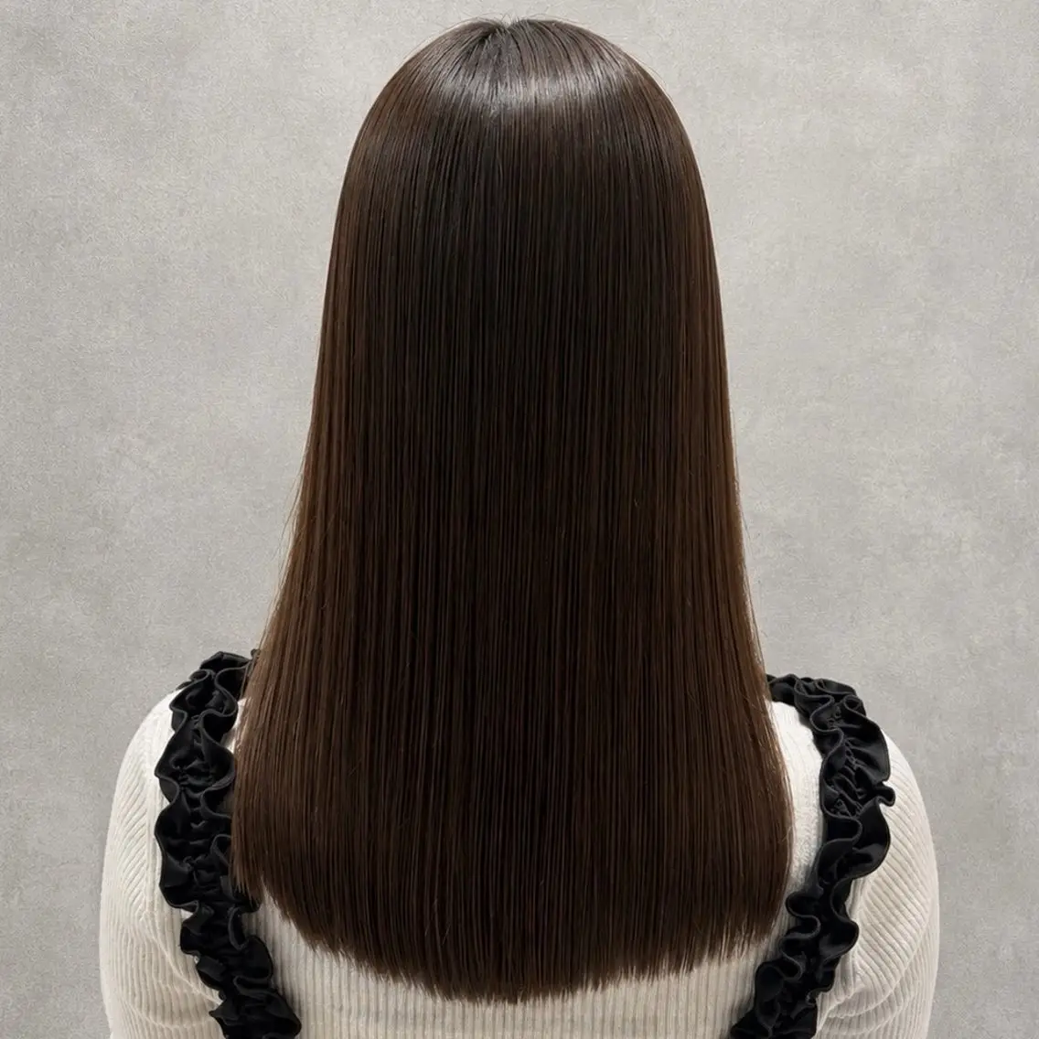 セミロング 縮毛矯正 カット 縮毛矯正 ダウンパーマ特化💎 ボブ・レイヤーりなのヘアスタイル