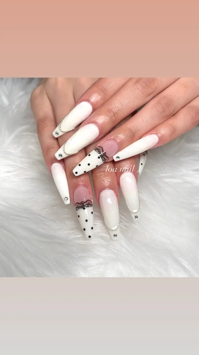 ネイル ドット レース ハンドネイル loa nailのネイルデザイン