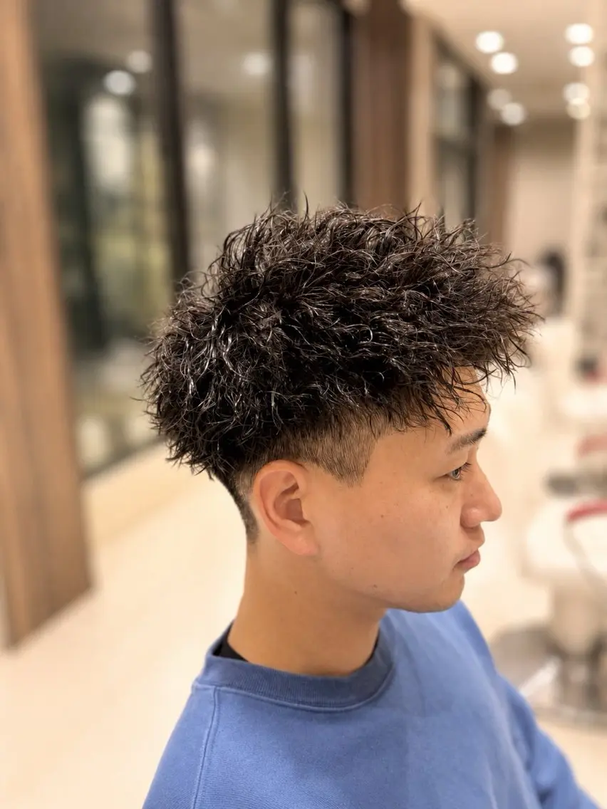 パーマ メンズ 鈴木 瑛介のヘアスタイル