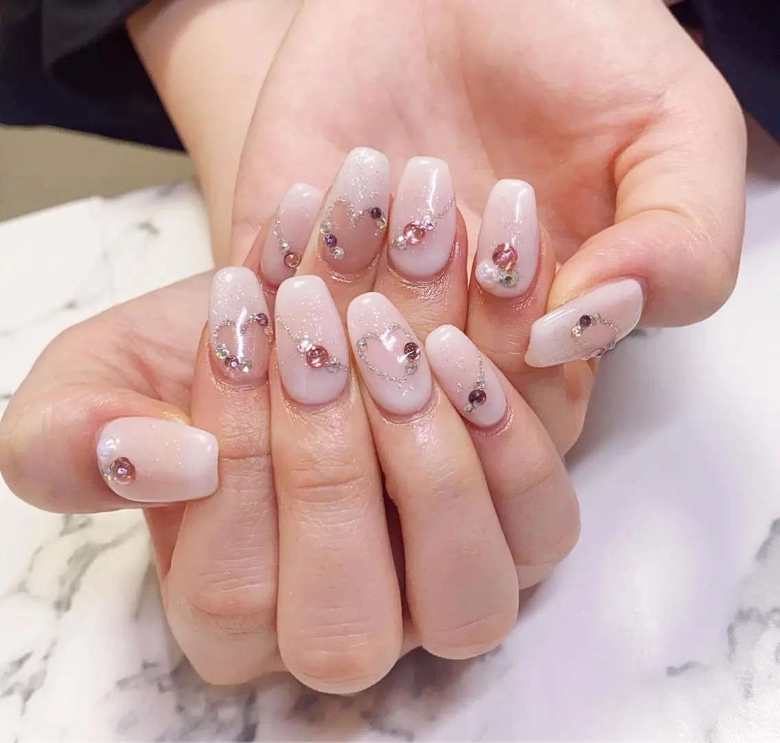 ロング カラー ネイル グラデーションカラー 長さ出し グラデーション Q Free nailsのネイルデザイン