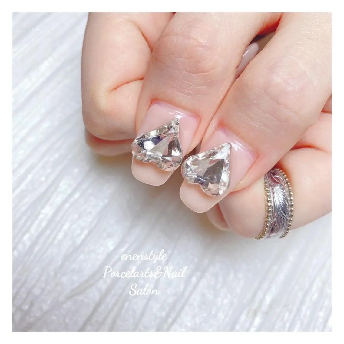 ミディアム ネイル 🐾enen style 🐾のネイルデザイン
