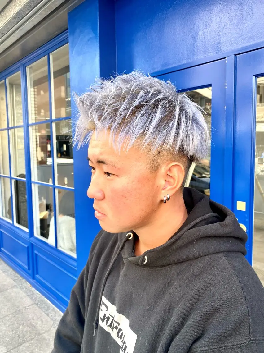 メンズ ヘアカラー トリートメント ✨デザインカラー✨ ✂️kouki✂️のヘアスタイル