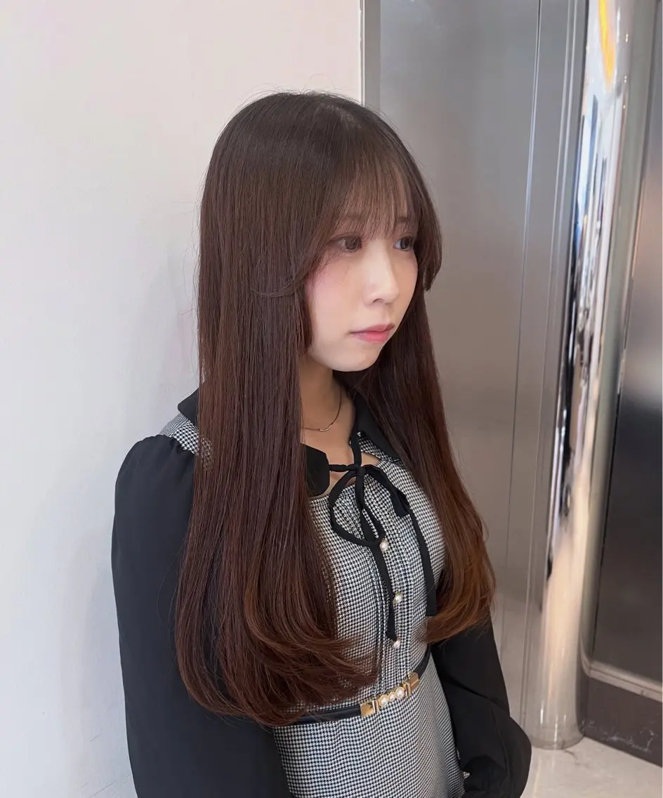 🫧 𝙘𝙪𝙩（炭酸マーブ付き） 🫧《期間限定》　肩下ロングの方用メニュー✨の写真