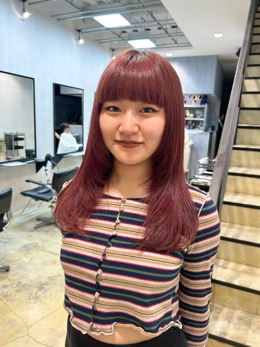ロング 顔まわりレイヤー 顔周りカット レイヤーカット レイヤーカット/ツヤ 縮毛矯正/アチワのヘアスタイル
