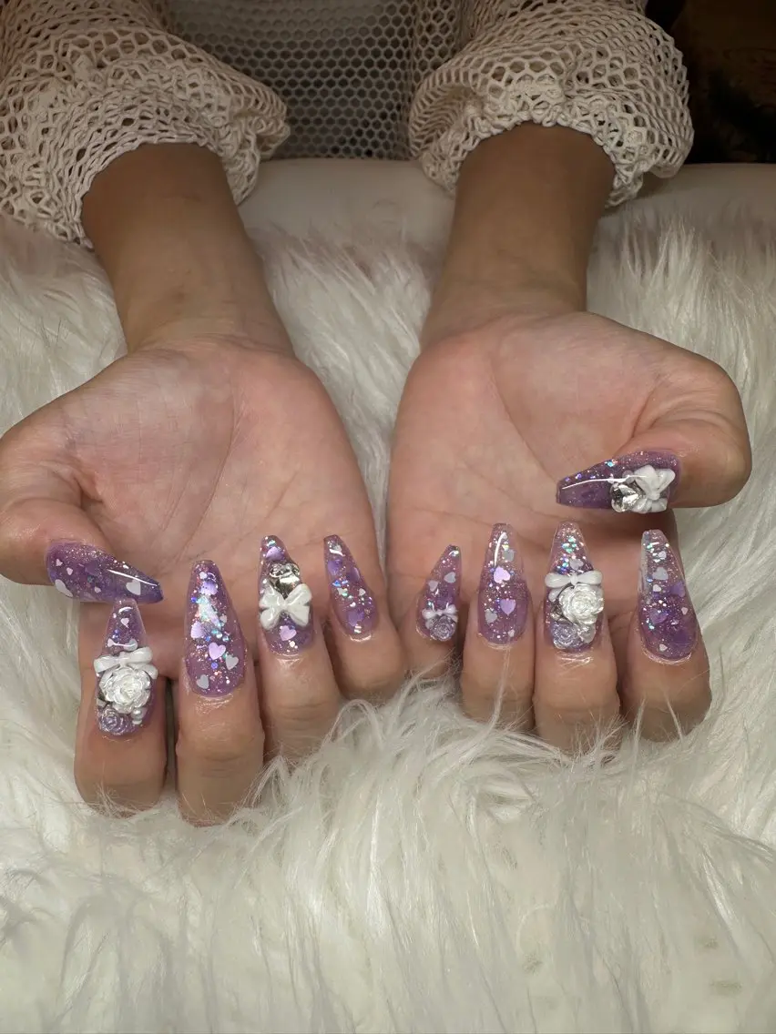 ネイル PEEKABOOミキ ネイル1級保持💅のネイルデザイン