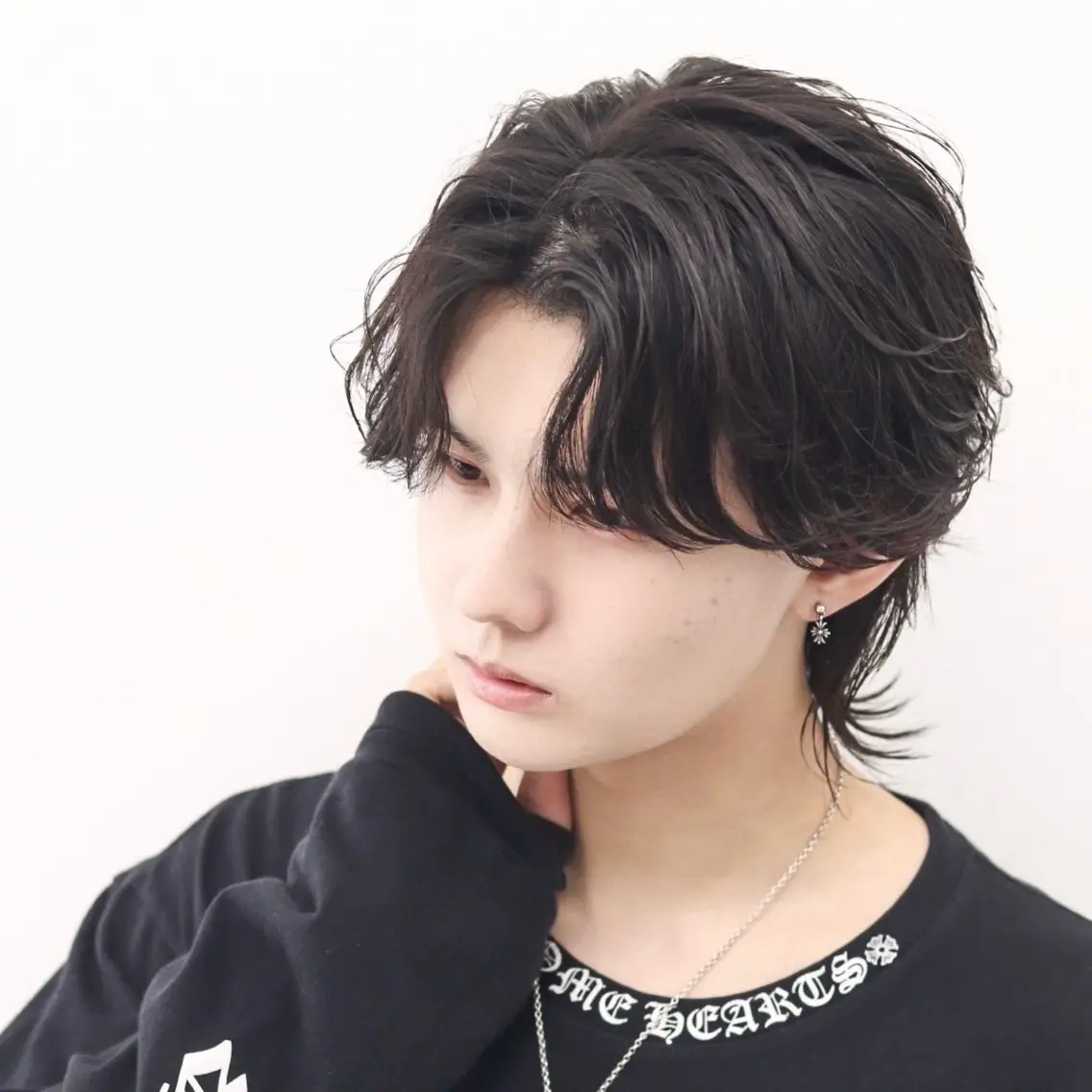 ミディアム カラー パーマ メンズ メンズウルフカット ウルフカット カット パーマ 🔥メンズ極🔥韓国 シャドウ/波巻き柿崎のヘアスタイル
